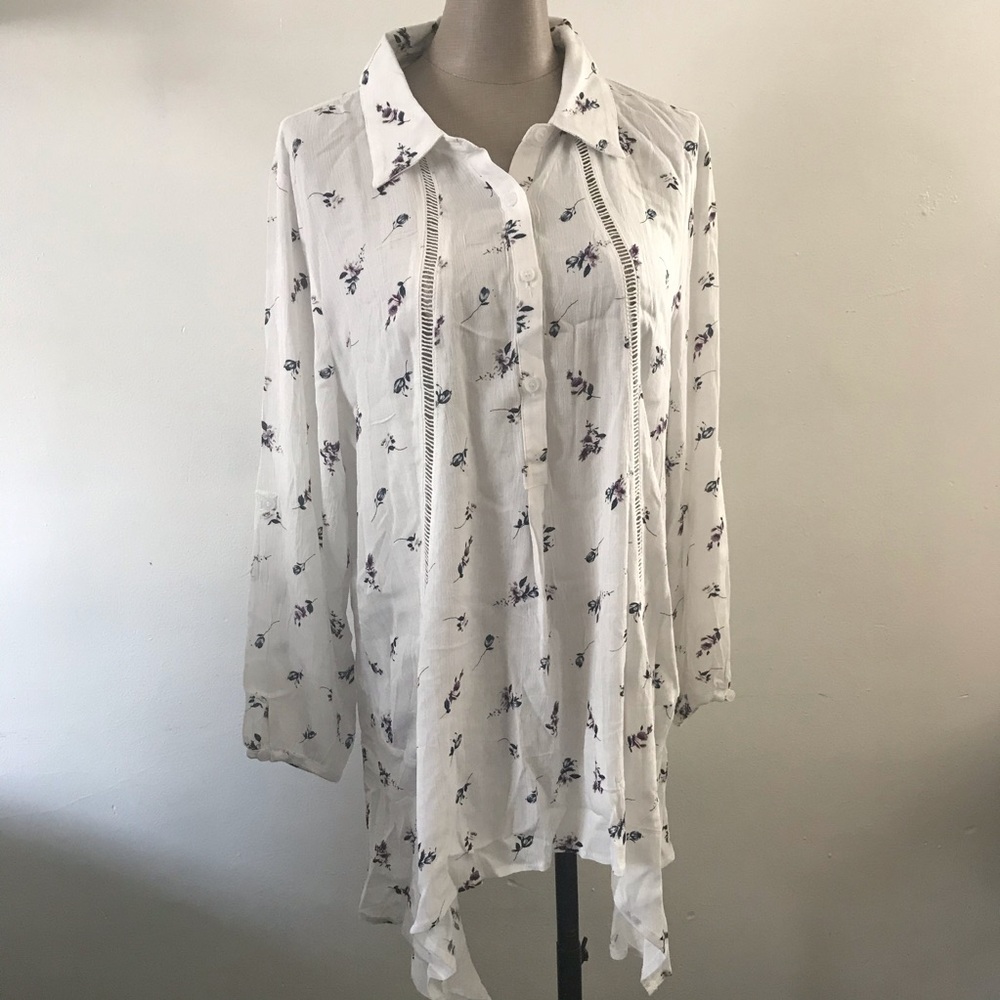 En Creme Floral Blouse